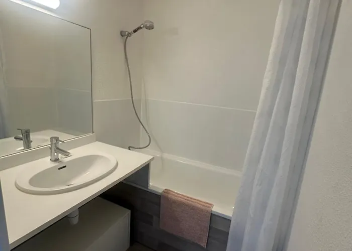 Apartment Bleu Marine Apts *